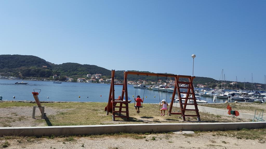 Guest House Galeb Supetarska Draga Exteriör bild